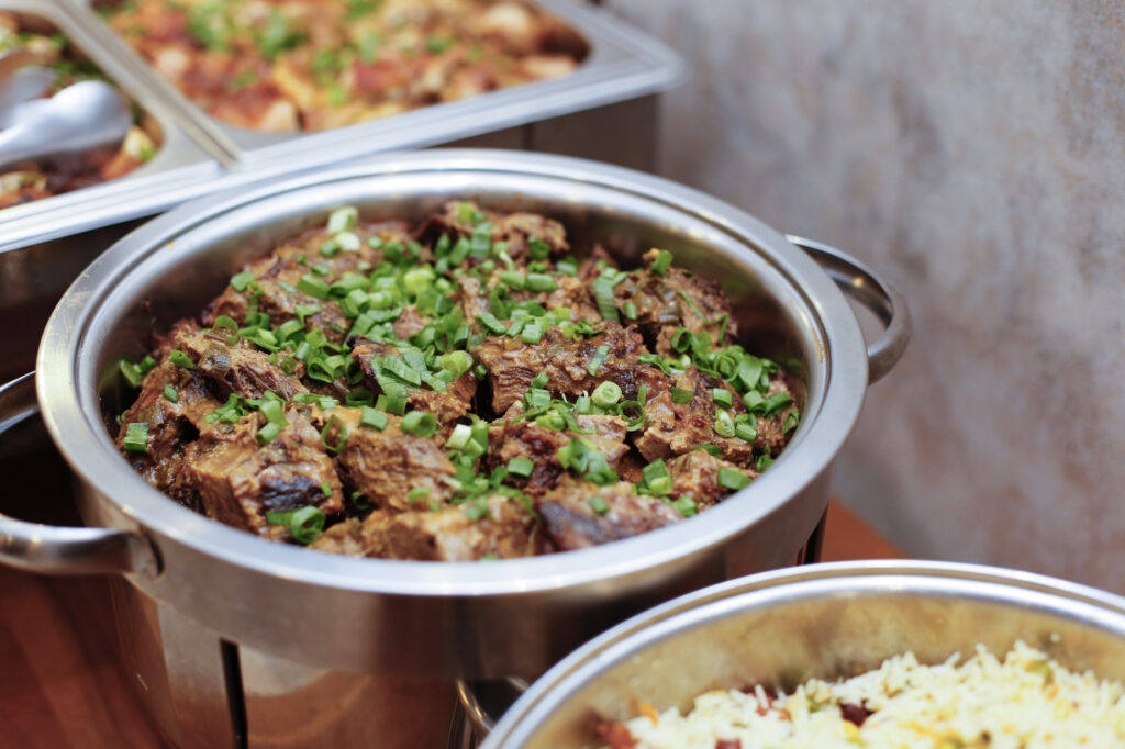 Les tendances culinaires actuelles au Maroc : ce que les gens recherchent dans les menus des traiteurs au Maroc